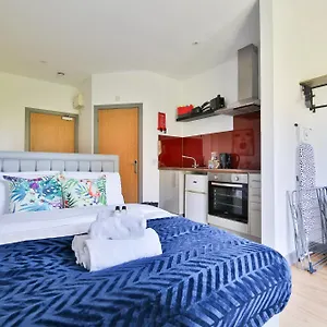 Apartment Princess Lofts Centre With Nespresso Coffee Machines & New Fast Wifi By Stayright, Swansea
